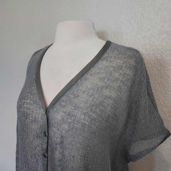 NEW Sugar Lips Grey Mesh Button Blouse Size M - Picture 4 of 12